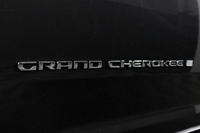 2022 Jeep Grand Cherokee L Laredo Technology Package